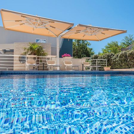 Kings View Sarkic Apartment Новаля Екстериор снимка