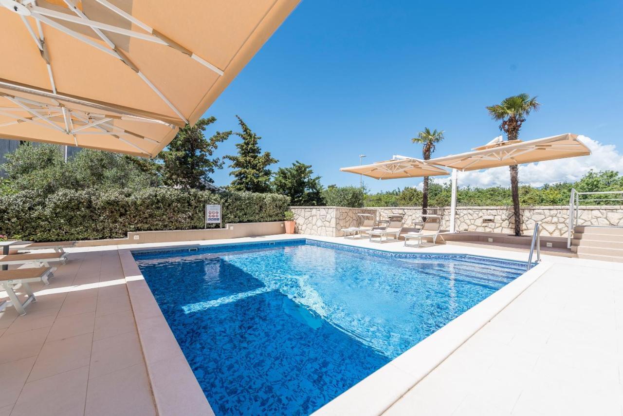 Kings View Sarkic Apartment Новаля Екстериор снимка