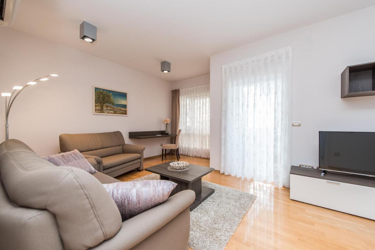 Kings View Sarkic Apartment Новаля Екстериор снимка