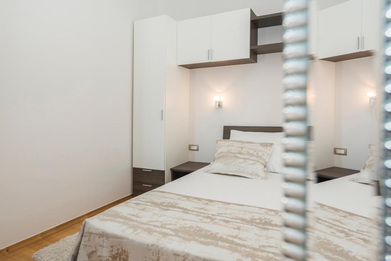 Kings View Sarkic Apartment Новаля Екстериор снимка