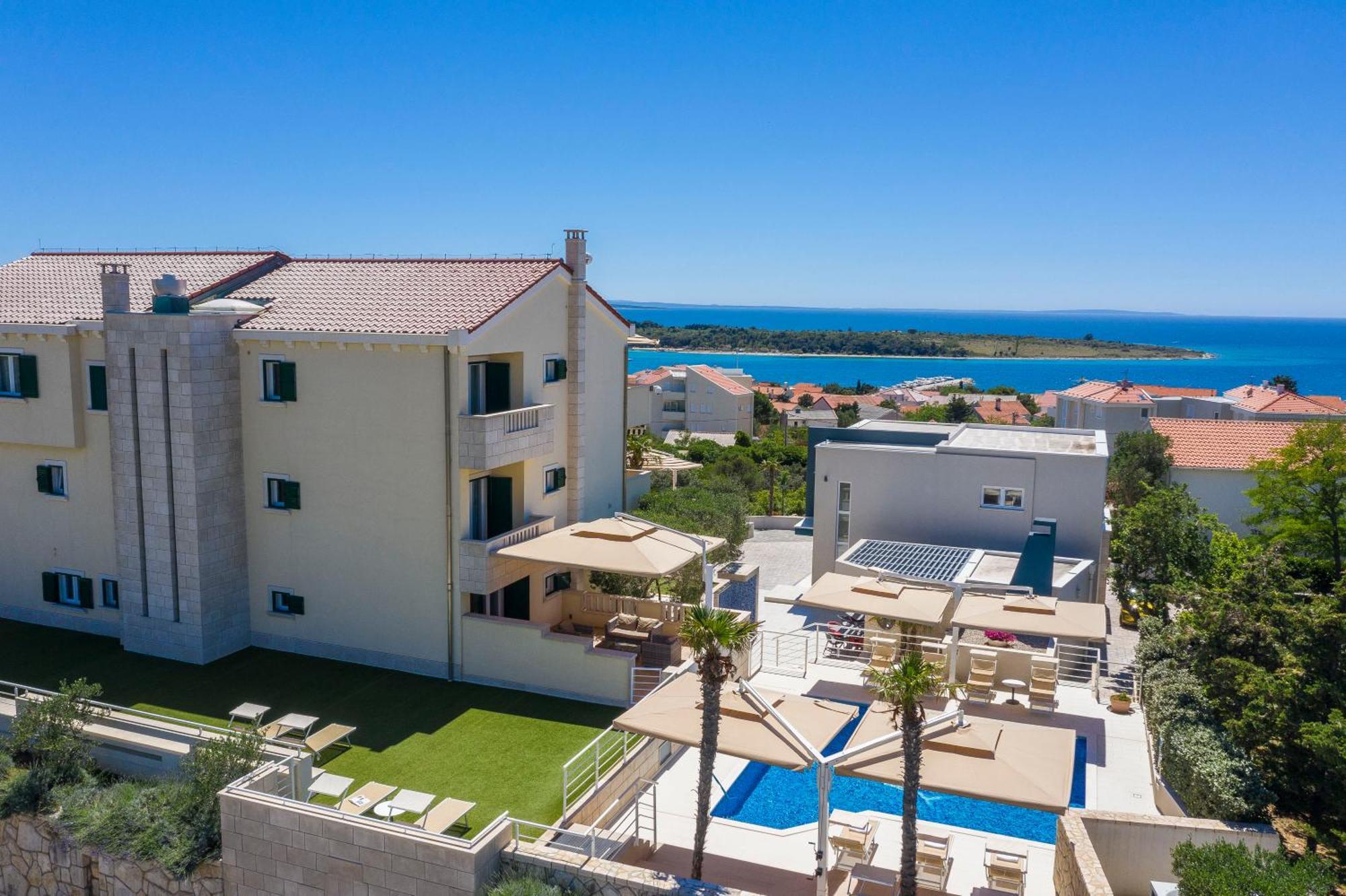 Kings View Sarkic Apartment Новаля Екстериор снимка